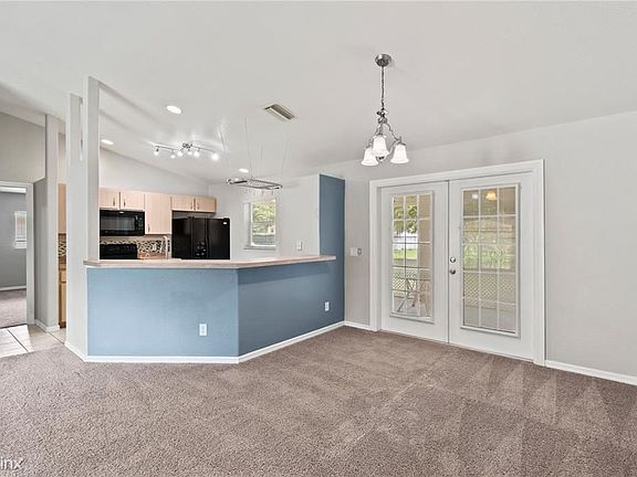 5th image of 5749 Garafola Ave