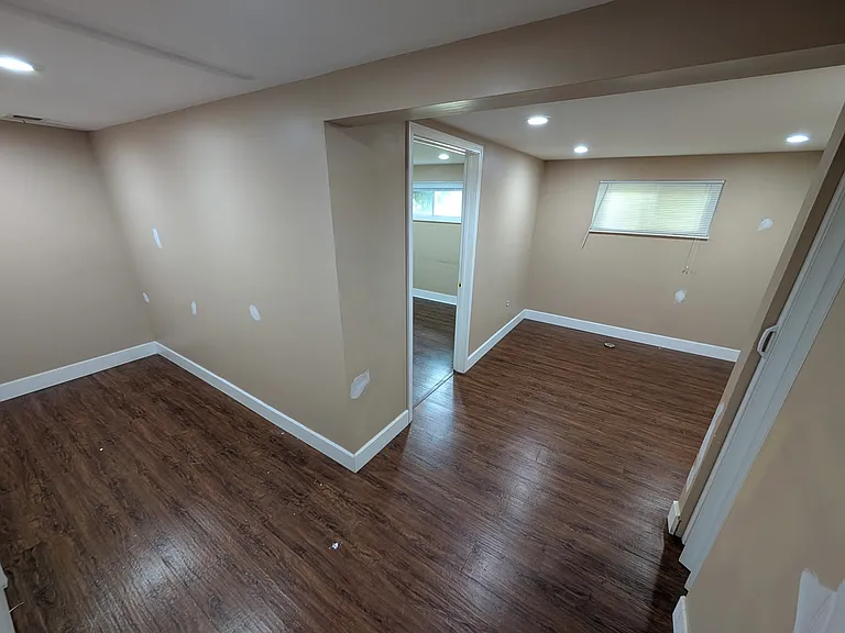 839 Hawthorne Ave — Photo 9