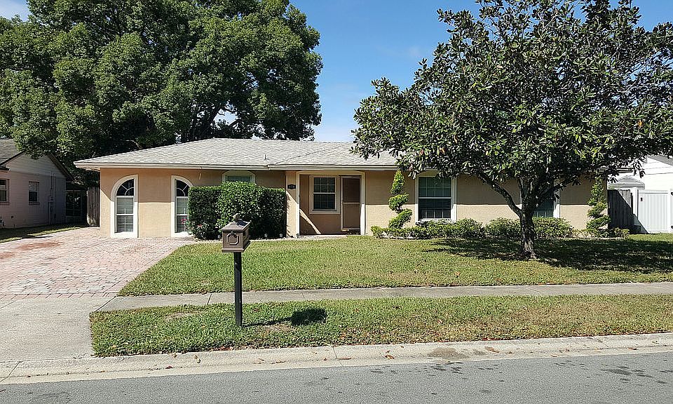 1st image of 379 Kingsley Dr
