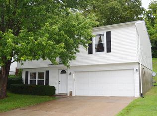 3928 Hawthorn Dr, Imperial, MO 63052