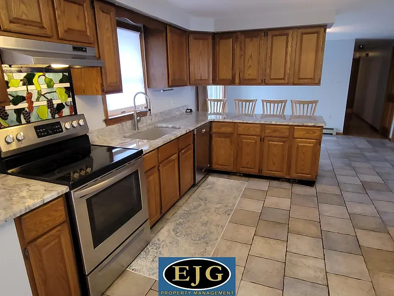 119 Haverhill Rd — Photo 8