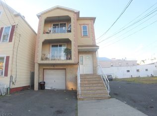 16 5th St, Elizabeth, NJ 07206