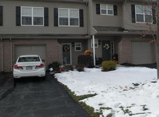 273 Thrush Dr, Hummelstown, PA 17036