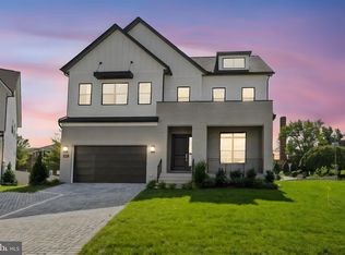 841 N Manchester St, Arlington, VA 22205