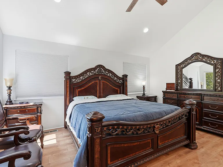 231 Paseo Bernal — Photo 21