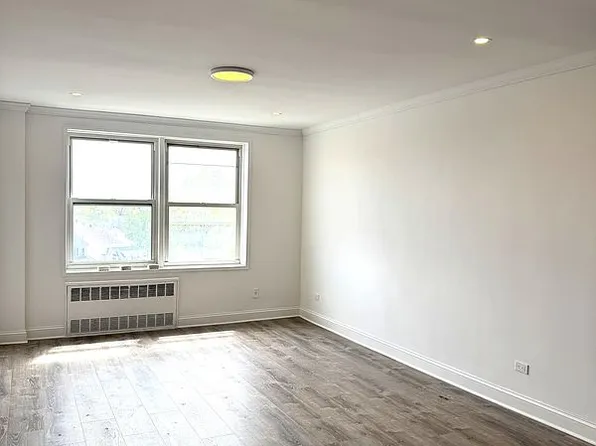 222-89 Braddock Ave Unit 3-E, Queens Village, NY 11427