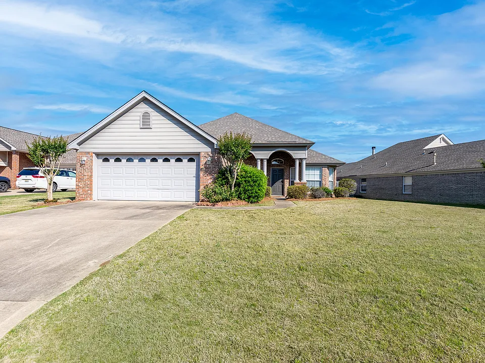9260 Harrington Cir