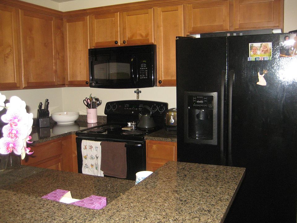 1st image of 848 E Bristle Pine Pl APT 21