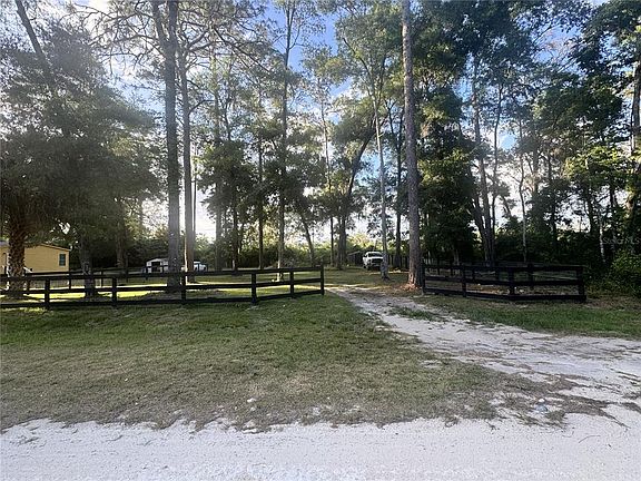 3rd image of SW 3rd St Lot 8