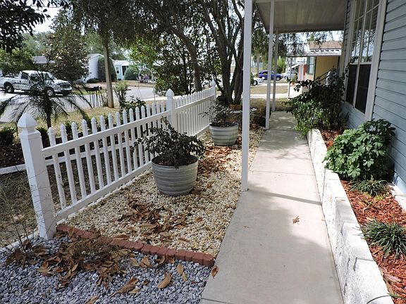 4th image of 9109 Scepter Ave