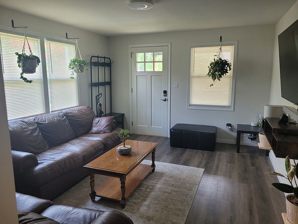 1st image of 22 Hazel Ave #2
