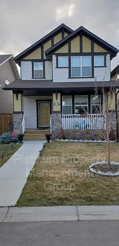 3 bed, 4.0 bath, 2300 sqft, $2,600 — Photo 2