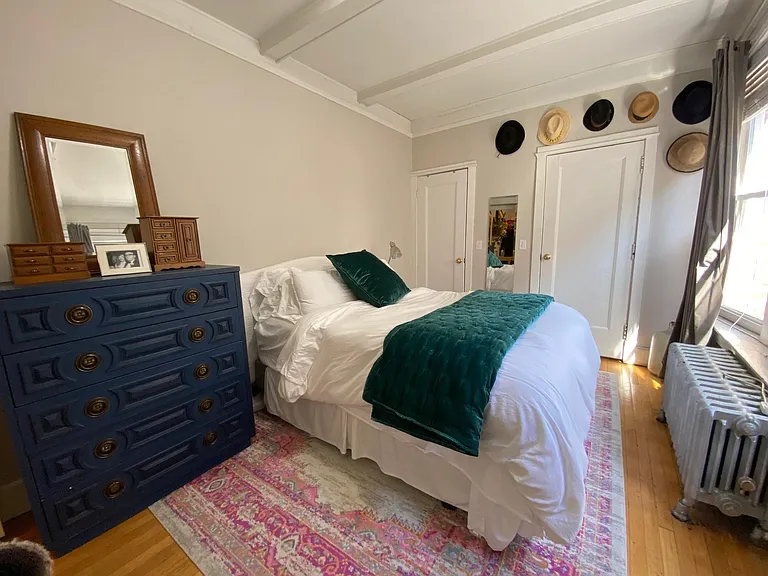 4450 N Ashland Ave — Photo 8
