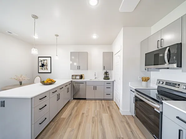 Southbridge Townhomes