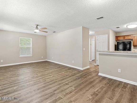 4th image of 5312 BUICK Avenue