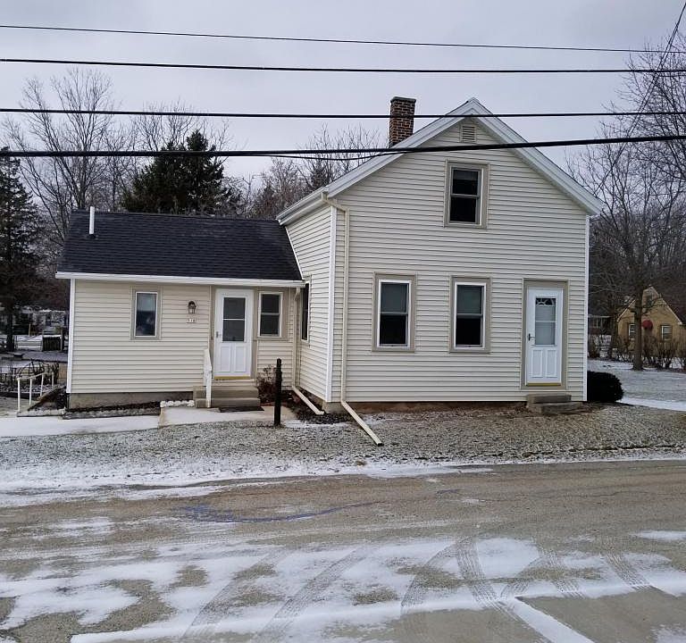 1st image of 518 N Montgomery St