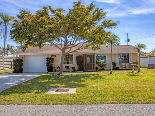 351 Garden Rd, Venice, FL 34293