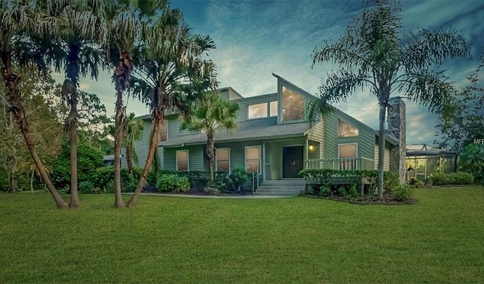 1st image of 20312 Gardenia Dr