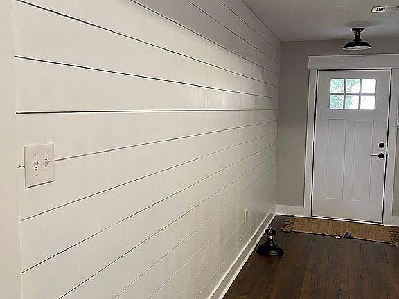 4th image of 5255 Lantana Dr