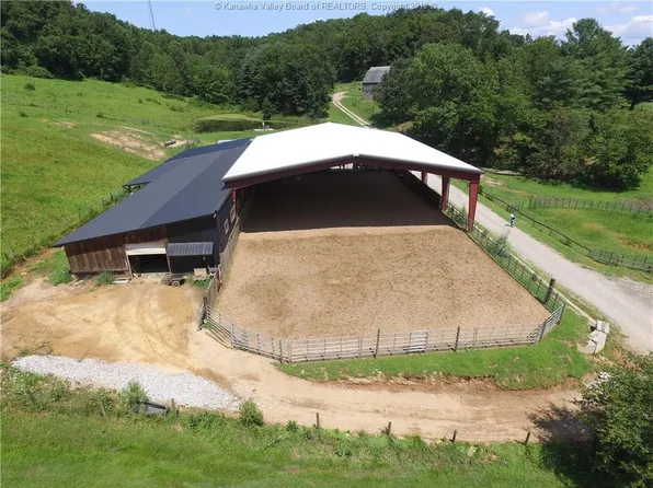 86 Lazy Bones Farm Rd, Scott Depot, WV 25560