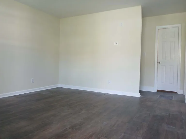117 Crestway Cir #2 — Photo 2