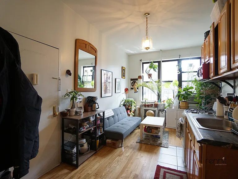 114 Walton St #7 — Photo 5