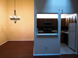 21 Rickard Ct, Lawrence Township, NJ 08648