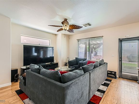 5th image of 6424 Strongbow Dr