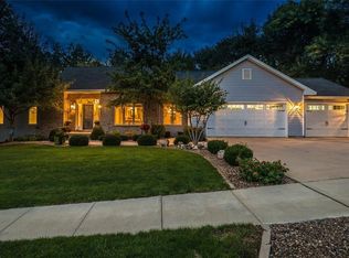 3560 Rimrock Dr NE, Cedar Rapids, IA 52402