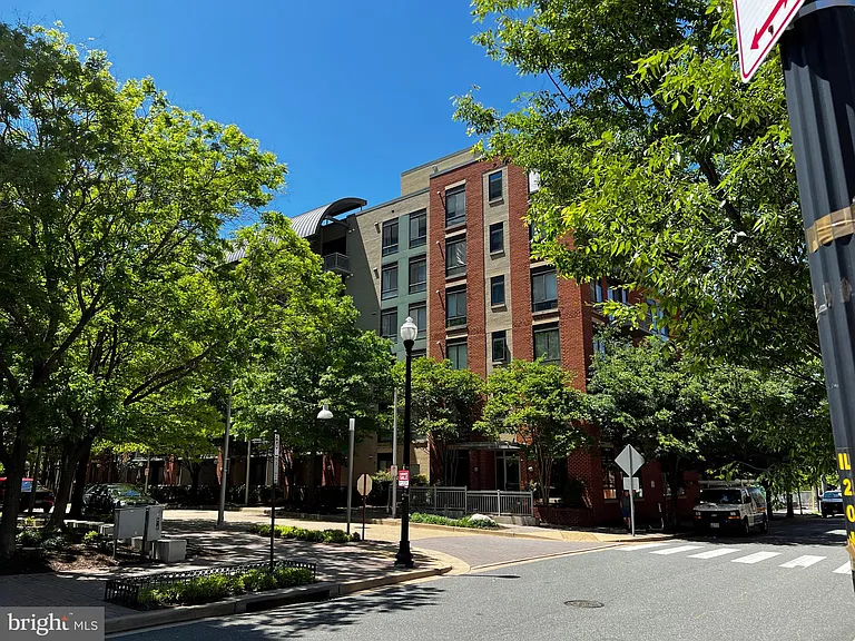 1200 N Hartford St #507 — Photo 21