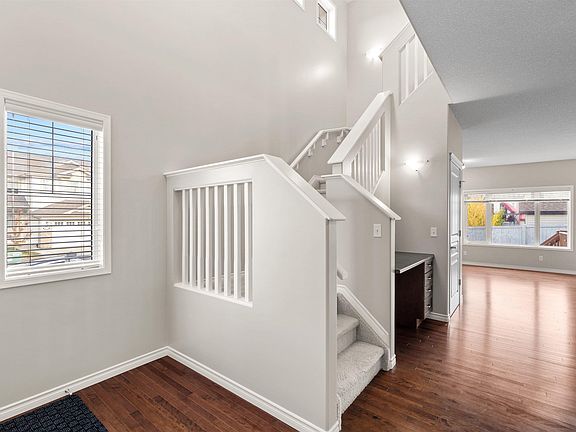 3rd image of 6023 208th St NW