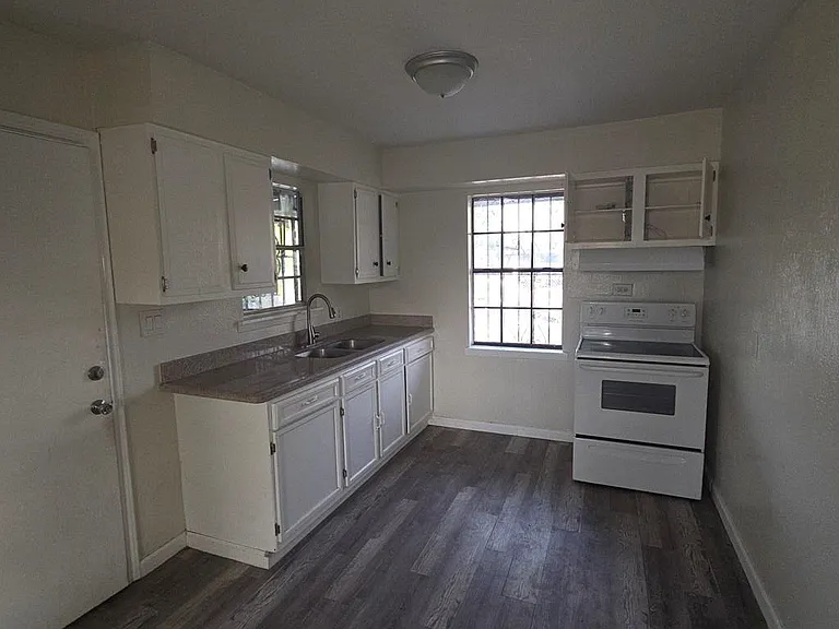 24 Jo Ann Ln — Photo 8
