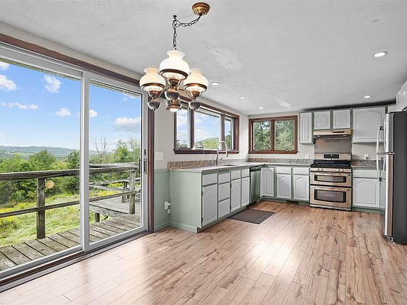 5th image of 164 Smith Rd