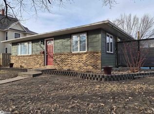 411 C Ave W, Oskaloosa, IA 52577