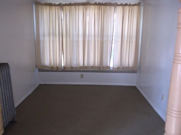 sitting room off master bedroom