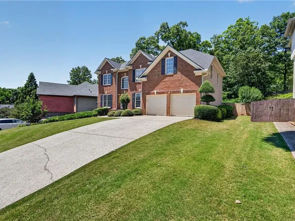 2011 Sugar Valley Ln, Lawrenceville, GA 30043