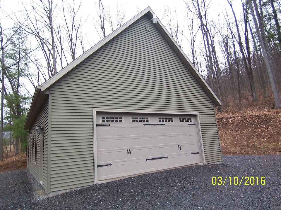 detached garage