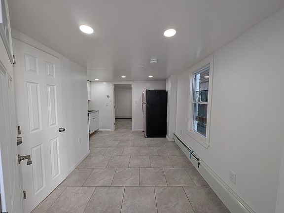 5th image of 21 N Boston Ave