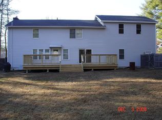 530 County Rd, Holyoke, MA 01040