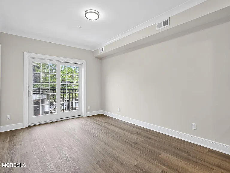 112 Brighton Ave #2A — Photo 3