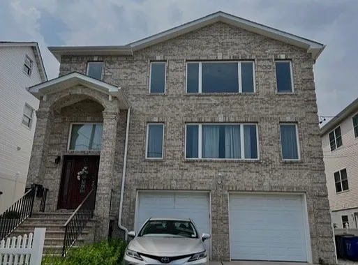 4 bed, 1685 sqft, $3,000 — Photo 1