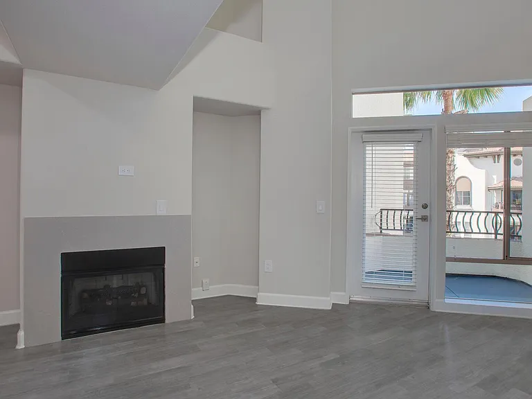 6221 W 3rd St #1-418 — Photo 2