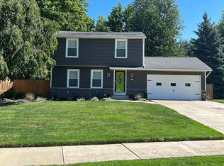 403 E Overlook Dr, Eastlake, OH 44095