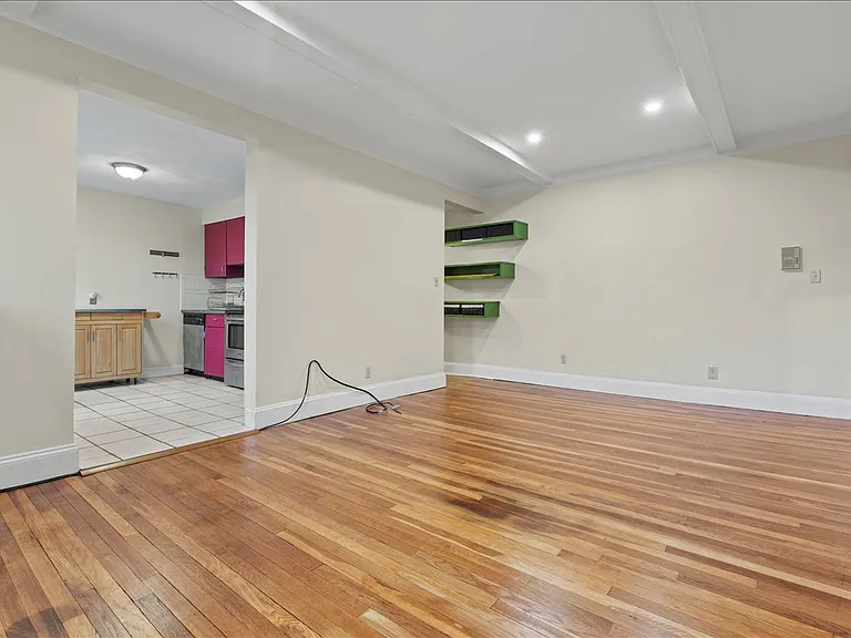 100 Lanark Rd — Photo 10