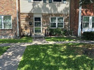 225 Wright Ave APT D, Gretna, LA 70056