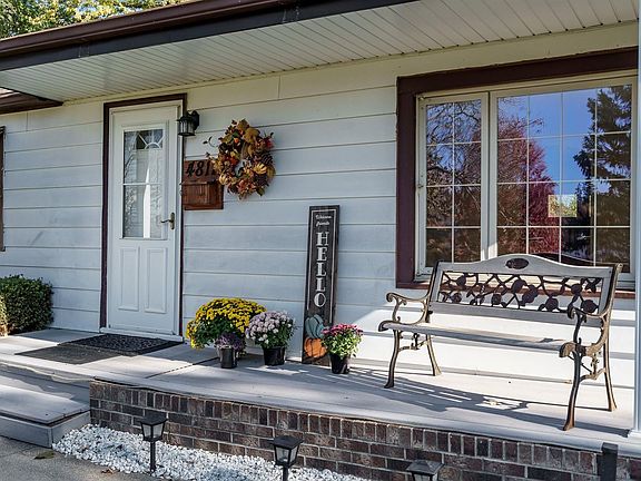 2nd image of 4817 River Bluff Ct