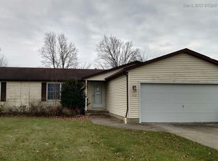 172 Loperwood Ln, Lagrange, OH 44050