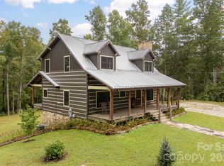 10 Black Bear Valley Dr, Hendersonville, NC 28792