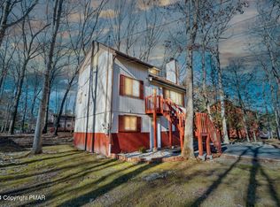 212 Sandlewood Dr, East Stroudsburg, PA 18301