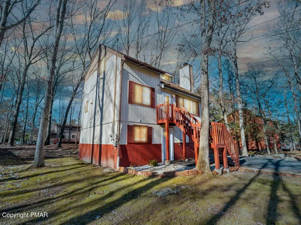 212 Sandlewood Dr, East Stroudsburg, PA 18301